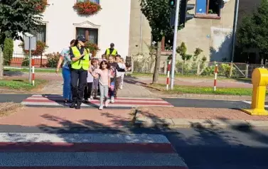 Spotkanie z policjantami w klasie pierwszej. 6