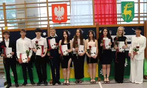 Zdjęcie do ZAKOŃCZENIE ROKU SZKOLNEGO-FOTORELACJA